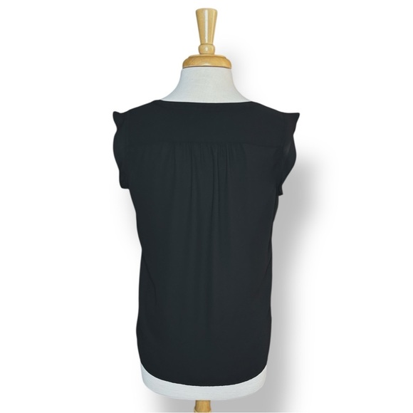 LOFT Black Sleeveless Button-Up Blouse - Picture 2 of 4